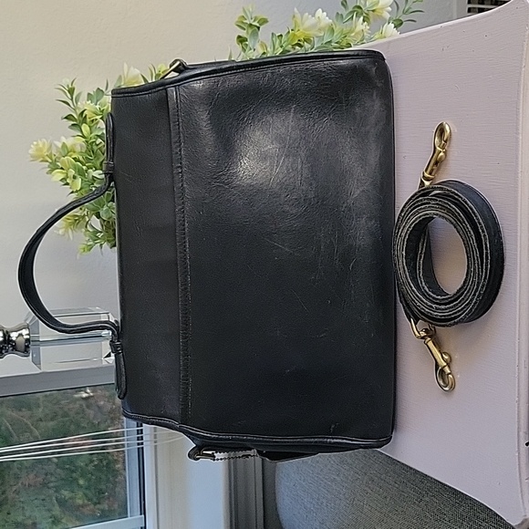 Vintage COACH Black Crosby Crossbody Leather Bag - Picture 3 of 16